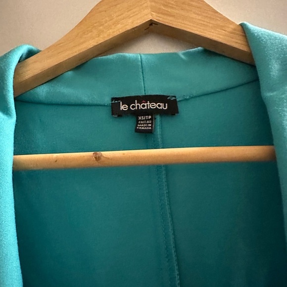 Le Chateau Turquoise Sleeveless Top - Picture 3 of 3